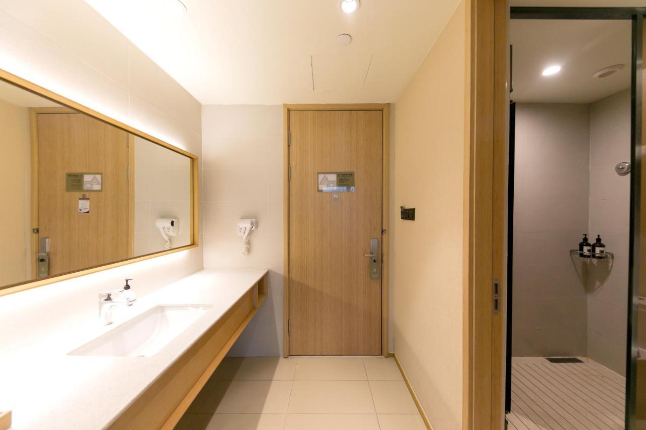 Ji Hotel Shanghai Zhangjiang Екстер'єр фото